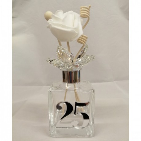 Profumatore in vetro con applicazione "25" in plexiglass specchiato argento con scatola. MIS.6,5X6,5 H14CM